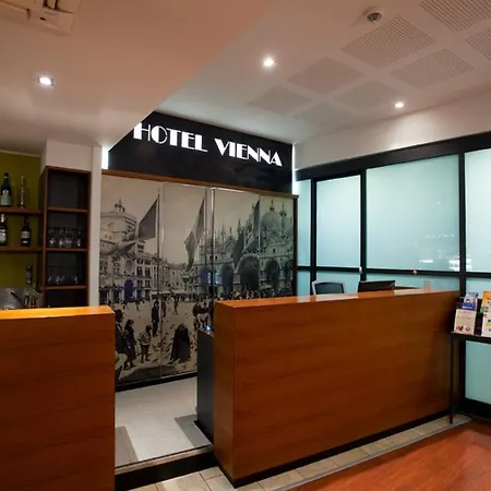 Hotel Vienna 3*